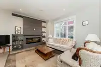 117 2853 HELC PLACE - thumbnail 4