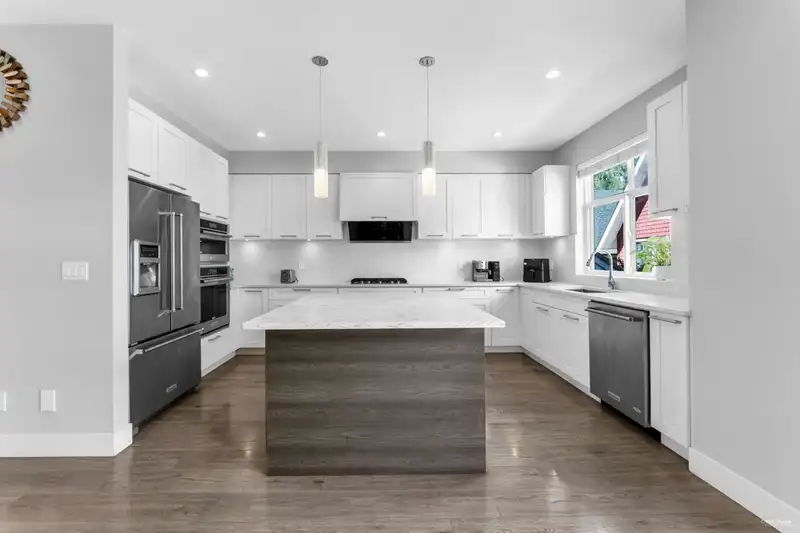 127 2853 HELC PLACE - photo 4 of 40