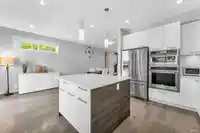 127 2853 HELC PLACE - thumbnail 7