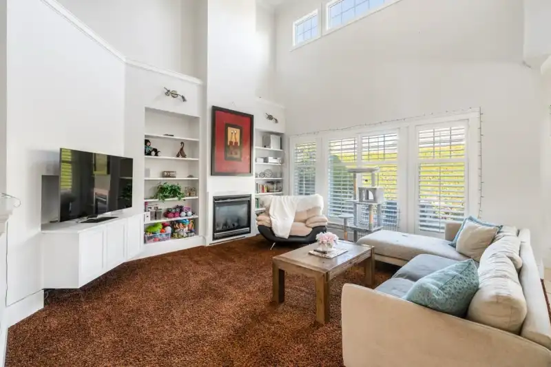 15497 37A AVENUE - photo 4 of 36