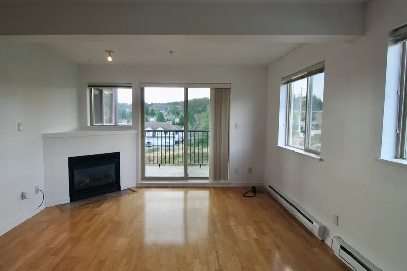 308 5631 INLET AVENUE - photo 3 of 10