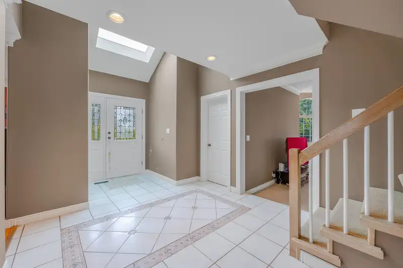 2443 150 STREET - photo 3 of 25