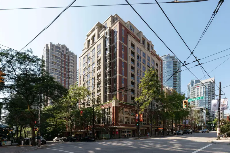 1105 819 HAMILTON STREET - photo 2 of 18