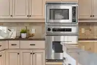 301 15050 PROSPECT AVENUE - thumbnail 10