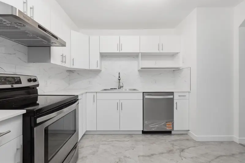 204 1550 FELL AVENUE - photo 3 of 22