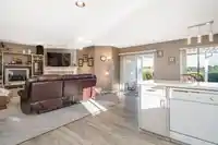 1035 KING GEORGE BOULEVARD - thumbnail 18