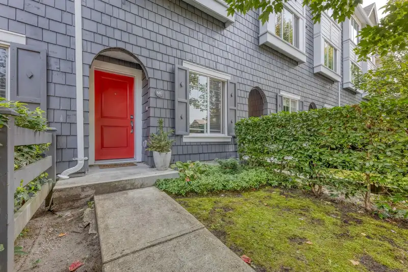 66 15268 28 AVENUE - photo 2 of 16