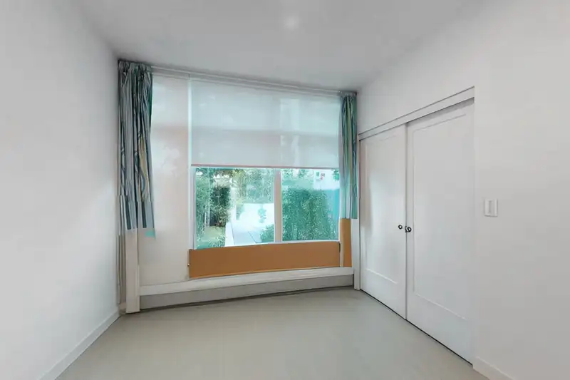 202 2288 ALPHA AVENUE - photo 3 of 15