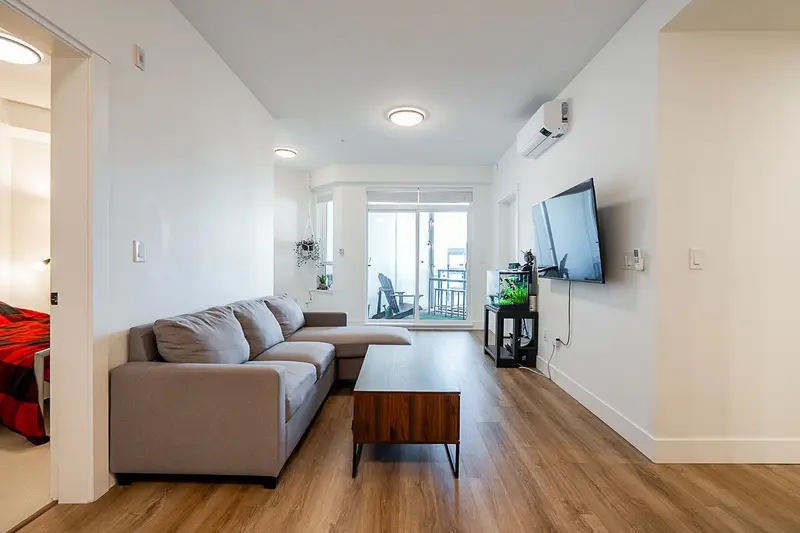 1608 2180 KELLY AVENUE - photo 2 of 25