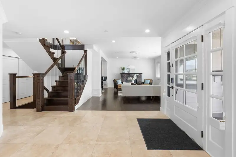 15341 ROYAL AVENUE - photo 4 of 40