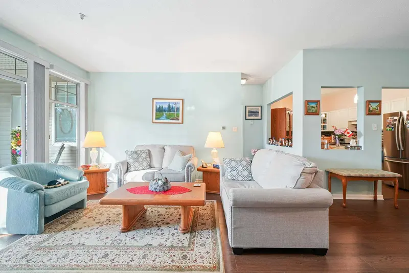 306 5677 208 STREET - photo 3 of 23