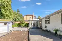 1059 163 STREET - thumbnail 29