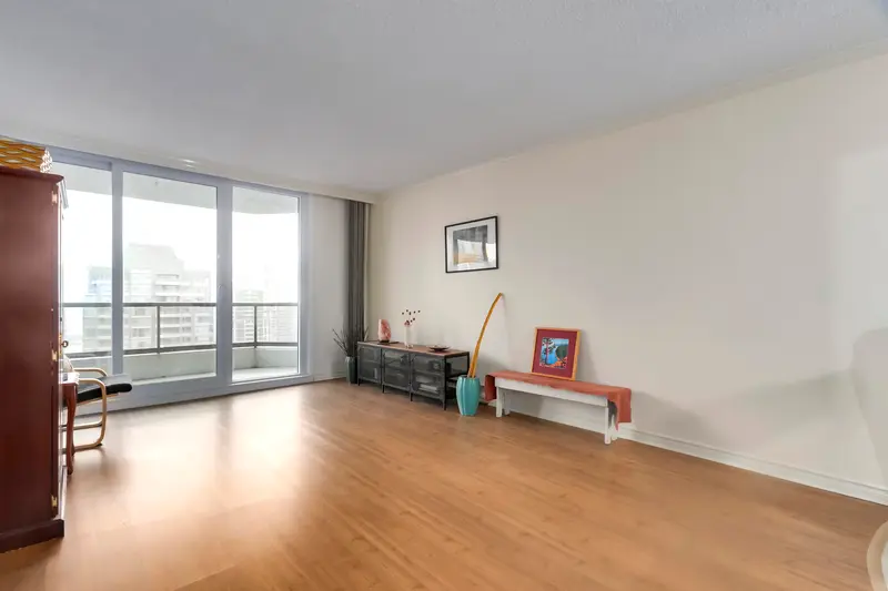 2306 4353 HALIFAX STREET - photo 2 of 18