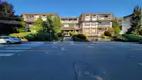 202 1444 MARTIN STREET - thumbnail 2