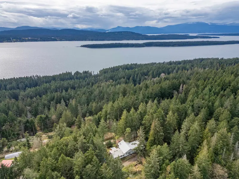 1690 COTTAGE WAY - photo 2 of 23