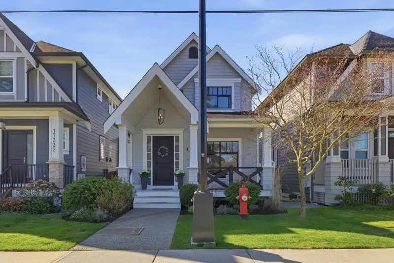 17330 2ND AVENUE - photo 1 of 40