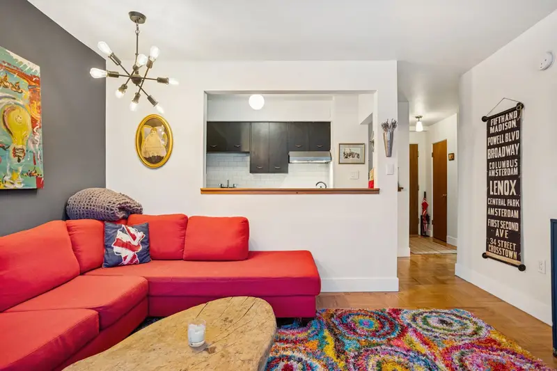 204 1050 CHILCO STREET - photo 4 of 20