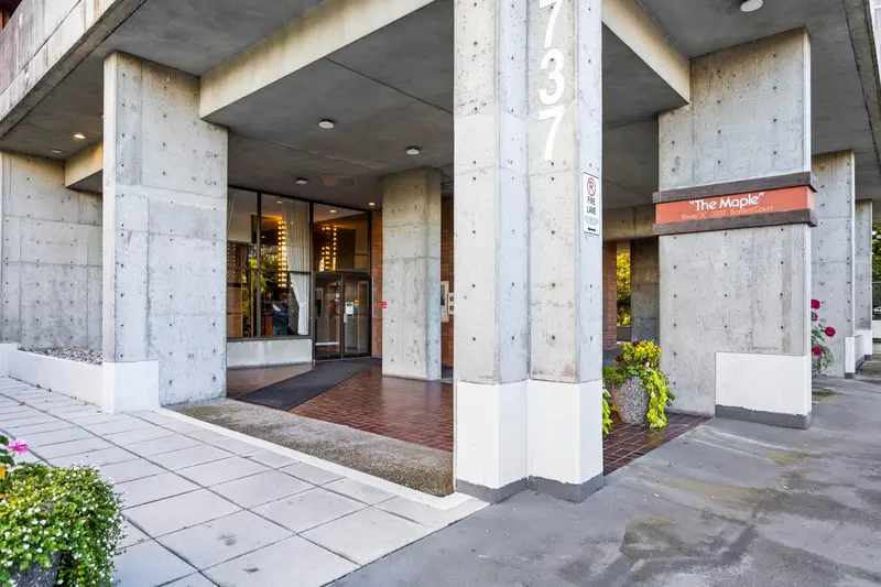 1605 3737 BARTLETT COURT - photo 3 of 25