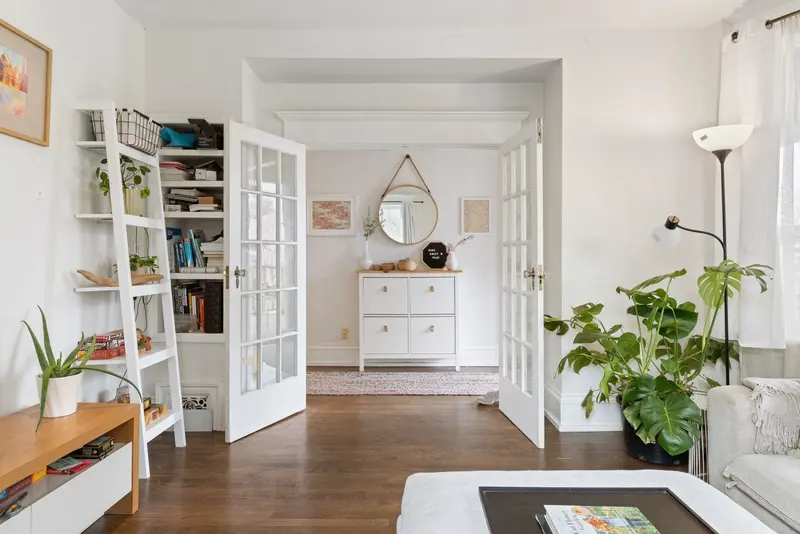 796 E 13TH AVENUE - photo 4 of 25