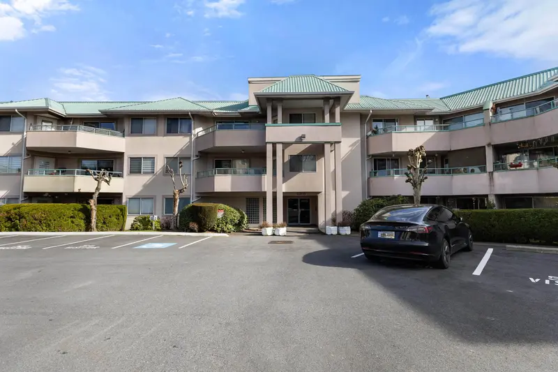 224 33175 OLD YALE ROAD - photo 1 of 25