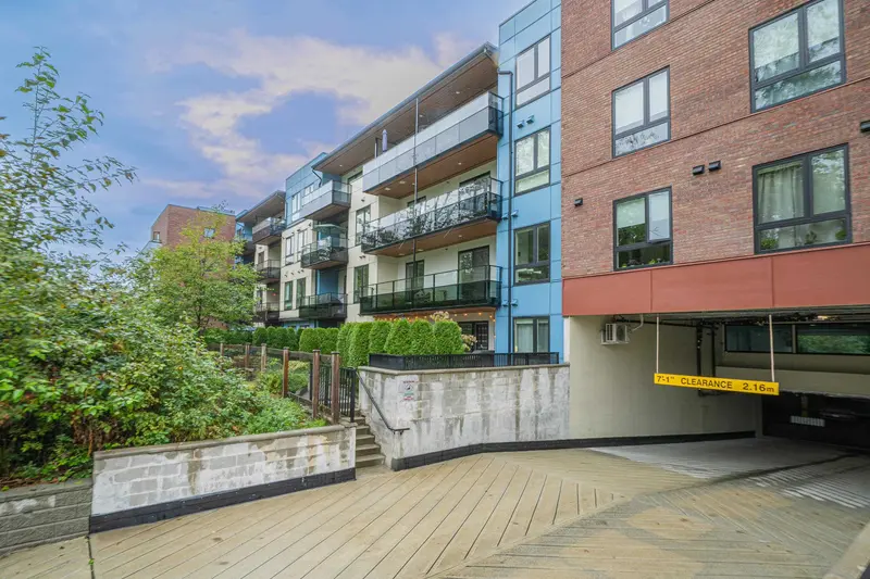 205 12320 222 STREET - photo 3 of 22