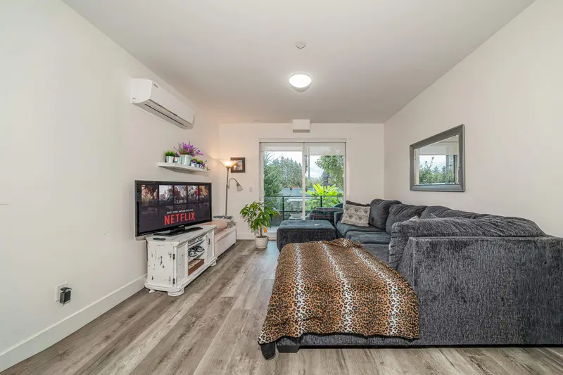 205 12320 222 STREET - photo 4 of 22