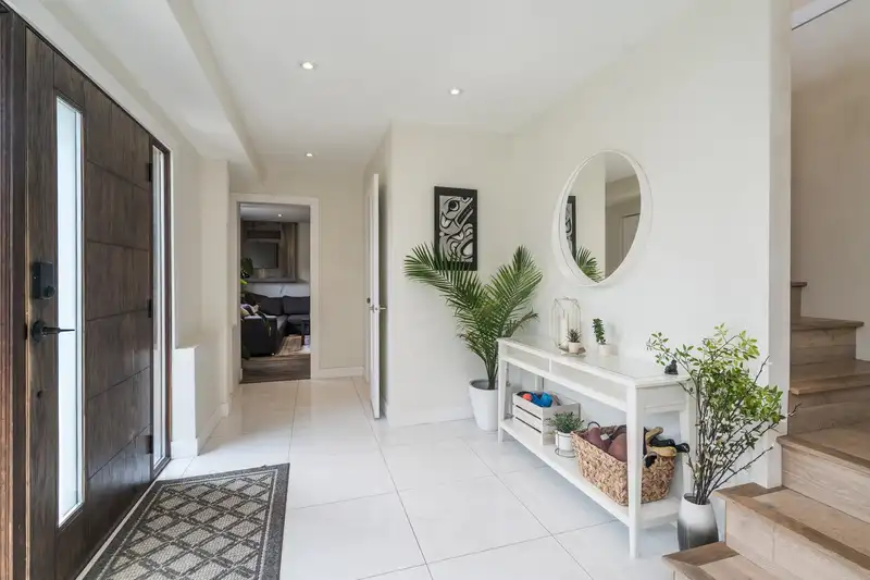 15775 ROPER AVENUE - photo 4 of 40