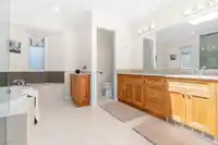 13676 18A AVENUE - thumbnail 31