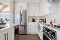 306 1420 JOHNSTON ROAD - thumbnail 12