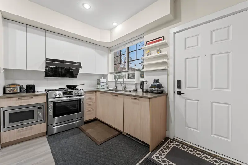 7 5132 CANADA WAY - photo 3 of 25