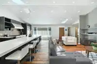 13671 16 AVENUE - thumbnail 4