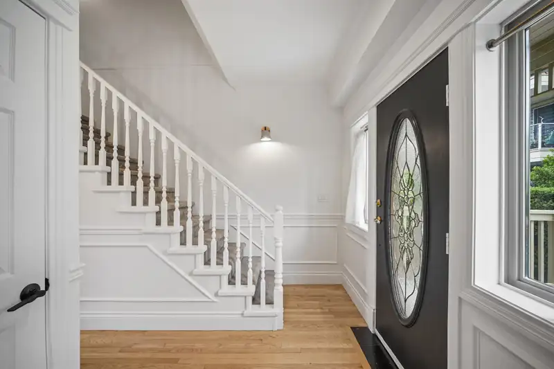 6 15151 BUENA VISTA AVENUE - photo 2 of 33