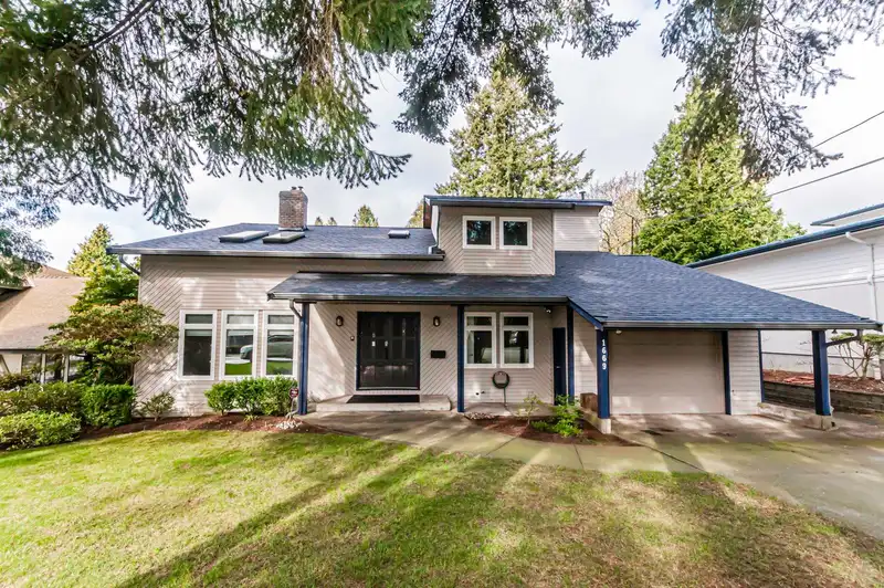 1669 146 STREET - photo 2 of 38