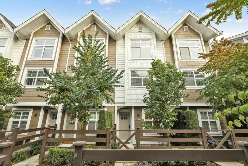 39 14541 WINTER CRESCENT - photo 2 of 37