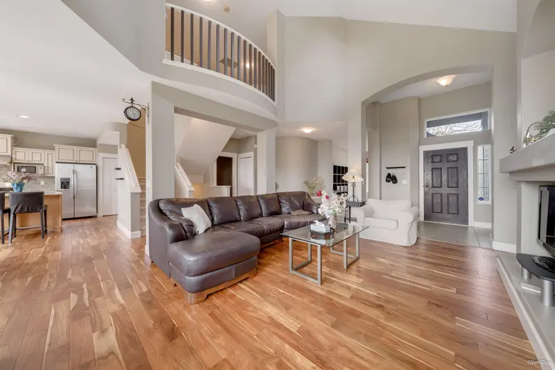 19846 69A AVENUE - photo 4 of 20