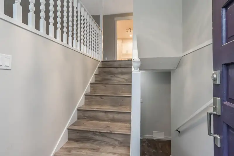 1522 128 STREET - photo 4 of 40