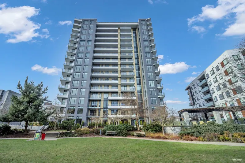 607 6138 BIRNEY AVENUE - photo 1 of 17