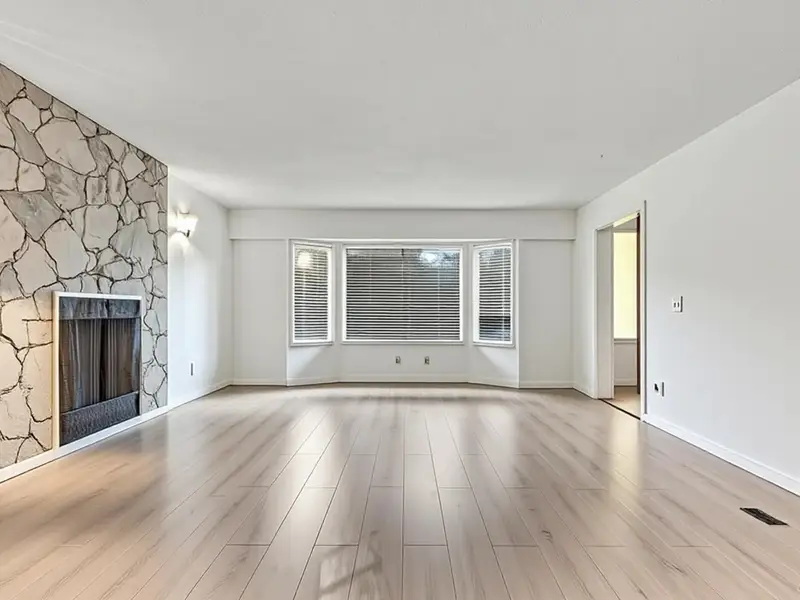 6870 6TH STREET - photo 4 of 25