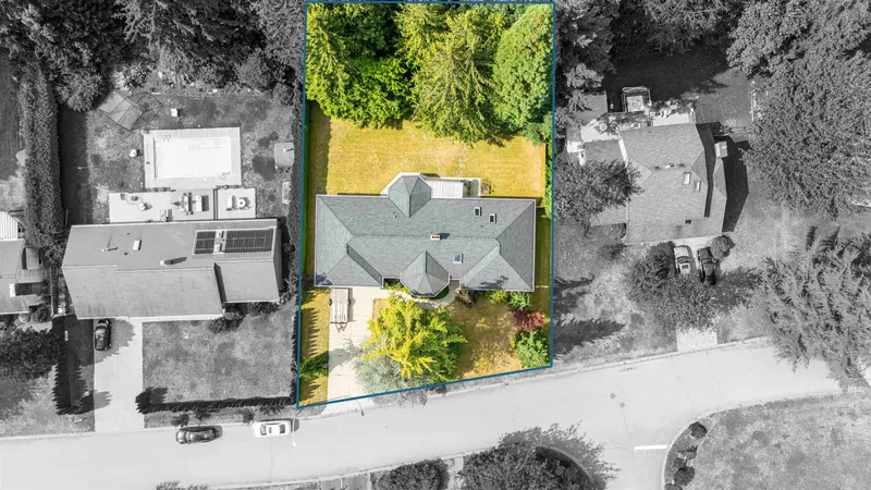 11293 153A STREET - photo 1 of 25