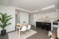 1802 1588 JOHNSTON ROAD - thumbnail 9