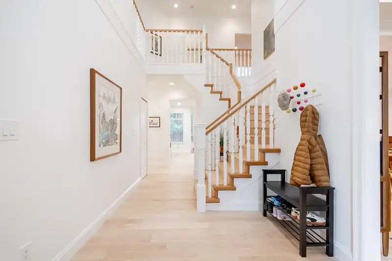 2440 124B STREET - photo 4 of 40