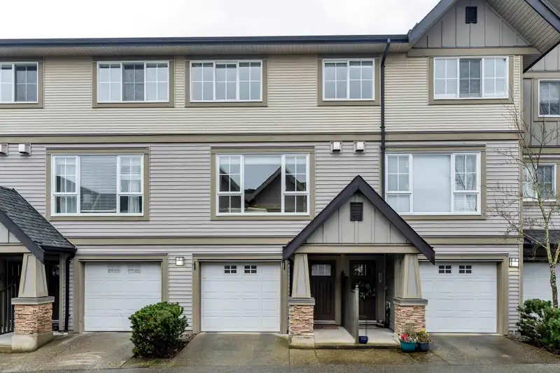 54 2501 161A STREET - photo 2 of 40