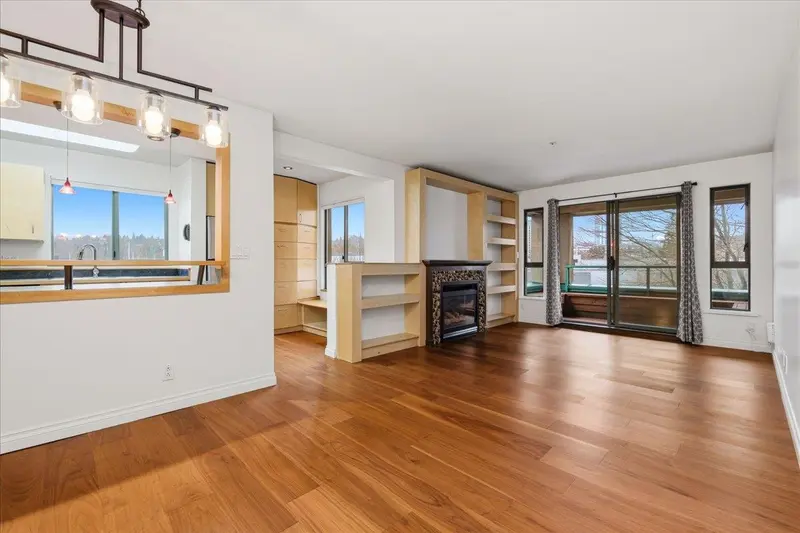 306 223 MOUNTAIN HIGHWAY - photo 4 of 25