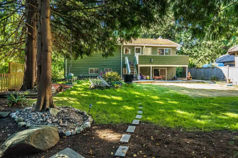 12563 26 AVENUE - photo 1 of 24