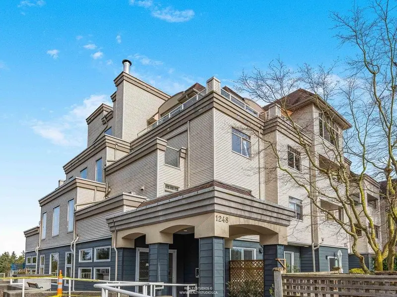 B401 1248 HUNTER ROAD - photo 1 of 25