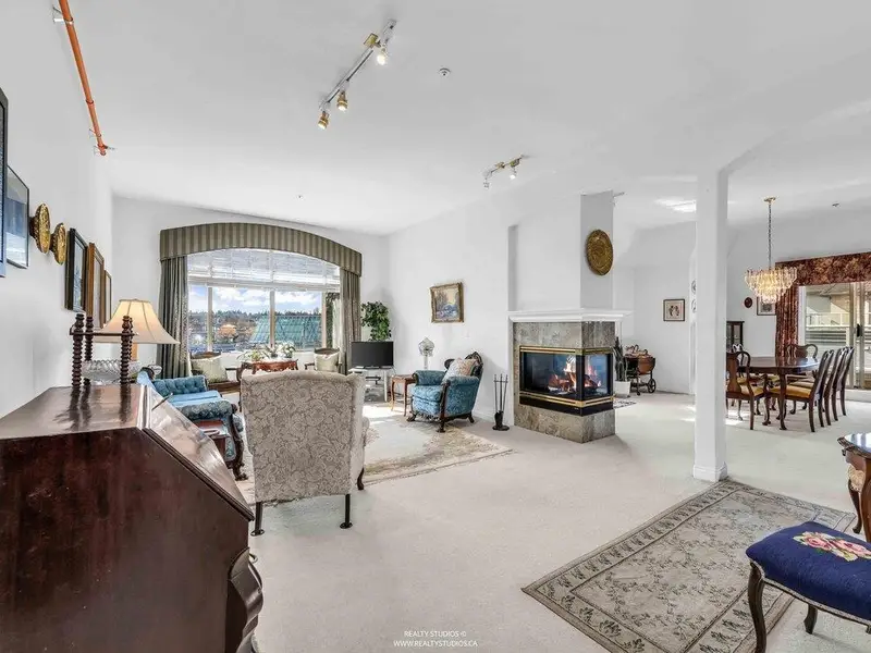 B401 1248 HUNTER ROAD - photo 3 of 25