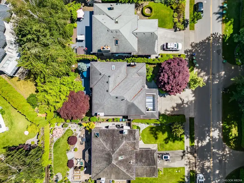 1834 OCEAN PARK ROAD - photo 4 of 40