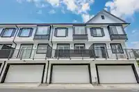7 16323 15 AVENUE - thumbnail 1