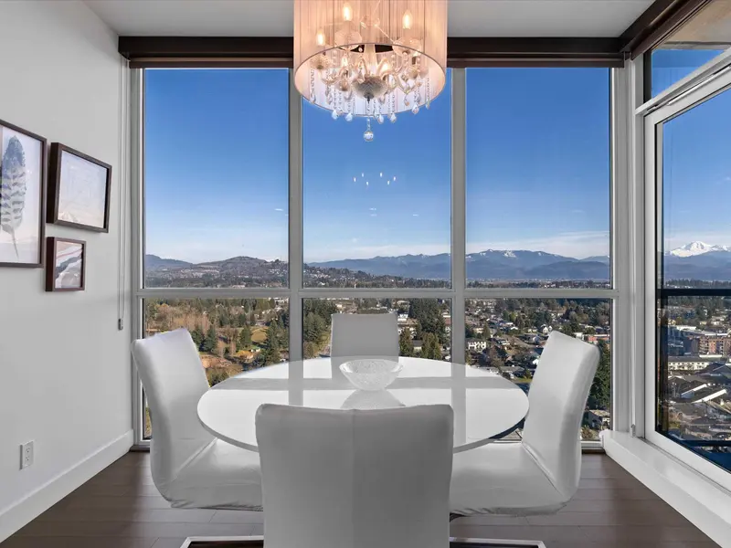 2304 2180 GLADWIN ROAD - photo 2 of 24