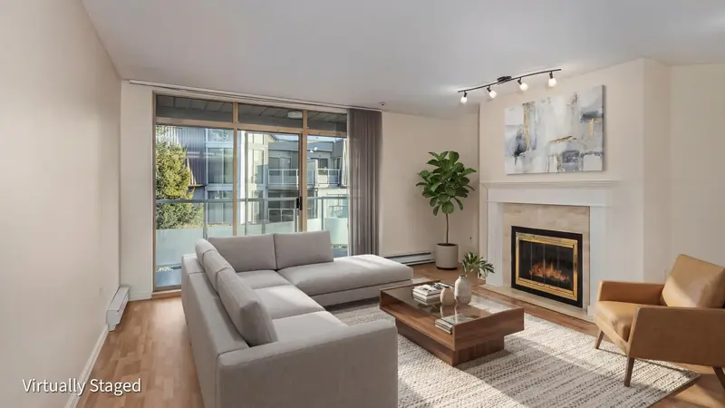 306 48 RICHMOND STREET - photo 2 of 25